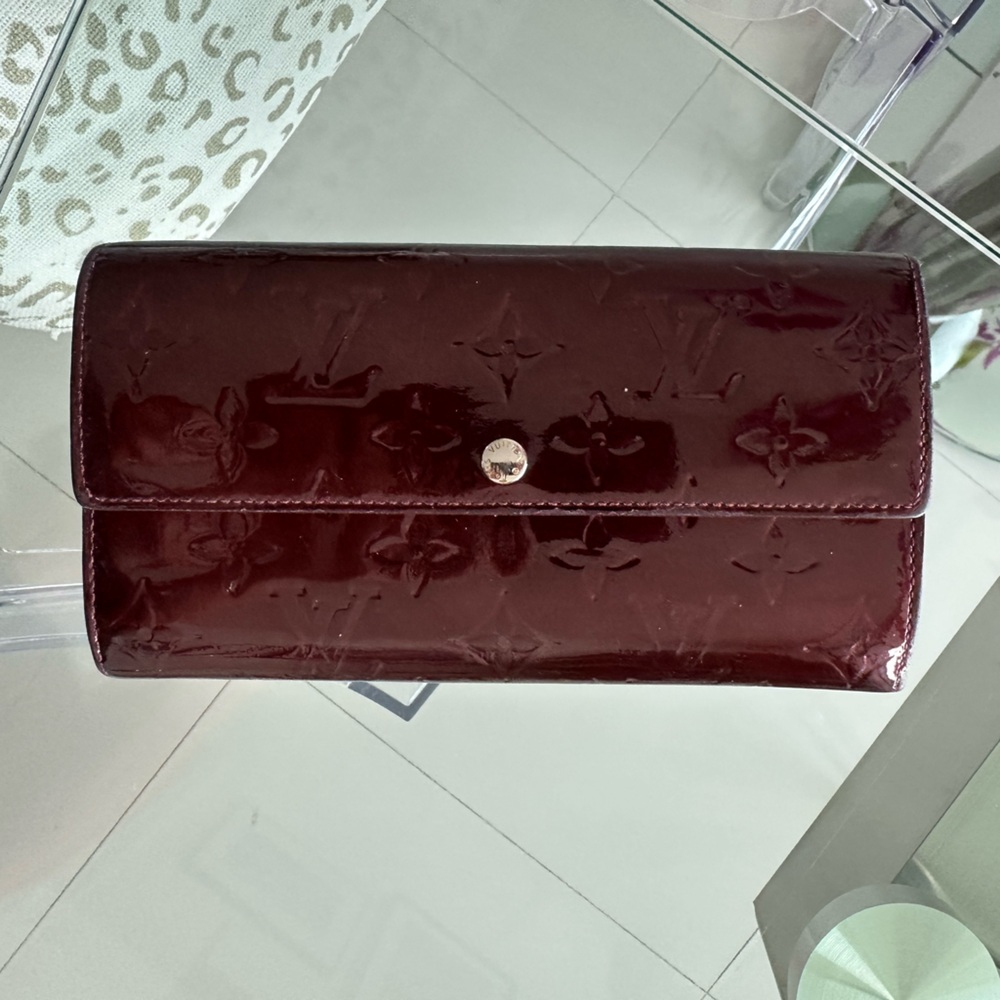 Louis Vuitton Burgundy Wallet with Signature Monogram - Picture 2 of 14